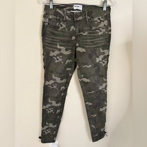 William Rast camo skinny jeans lace up leg retro Y2K grunge skater style SZ 26”